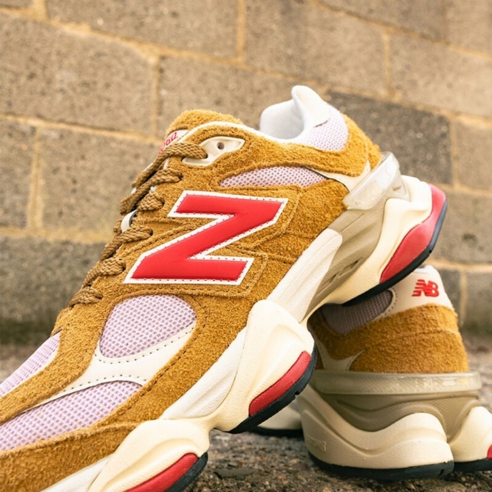 Sale: Mens New Balance 9060 Sneakers - size 13